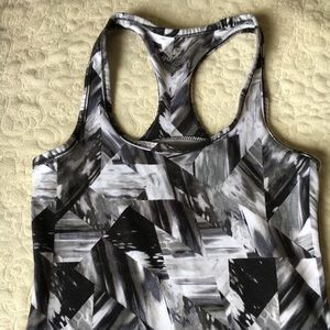 GENTLY USED Black and white workout tank